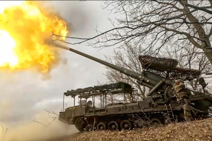 Un morto e 15 feriti in Ucraina a vigilia della tregua di Pasqua