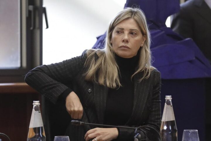 Via libera della Camera al conflitto di attribuzione per Bartolozzi, processo fissato il 17 settembre