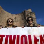 Violenza al centro di Milano: due turiste olandesi aggredite vicino a piazza Duomo