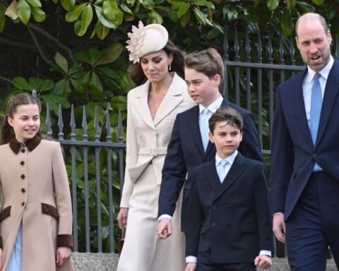 William e Kate tornano protagonisti alla messa pasquale dei Windsor dopo due anni di assenza