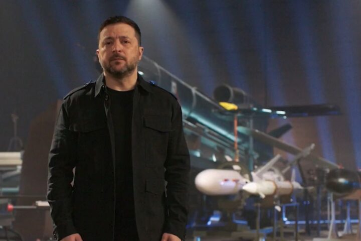 Zelensky annuncia un avamposto russo catturato grazie a droni e robot-soldato