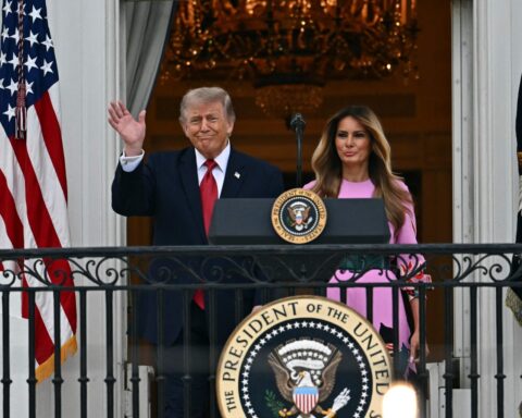 Accordo tra il Dipartimento di Giustizia e Trump per fermare le indagini fiscali sul tycoon e la sua famiglia