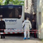Aggredita a martellate a Terni, l’uomo in fuga dopo il reato denunciato e il braccialetto elettronico