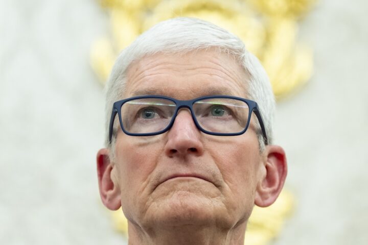 Apple pagherà 250 milioni di dollari per chiudere cause su sovrastima dell'efficacia dei suoi prodotti AI
