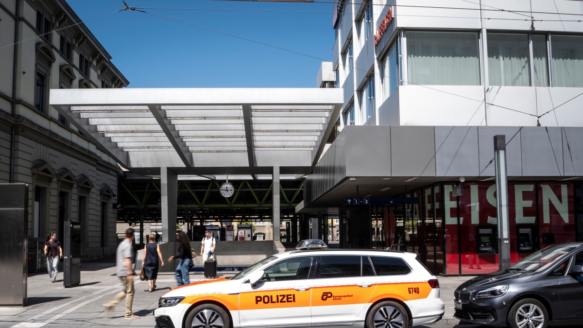 Attacco alla stazione di Winterthur: uomo di 31 anni accoltella diversi passanti, arrestato