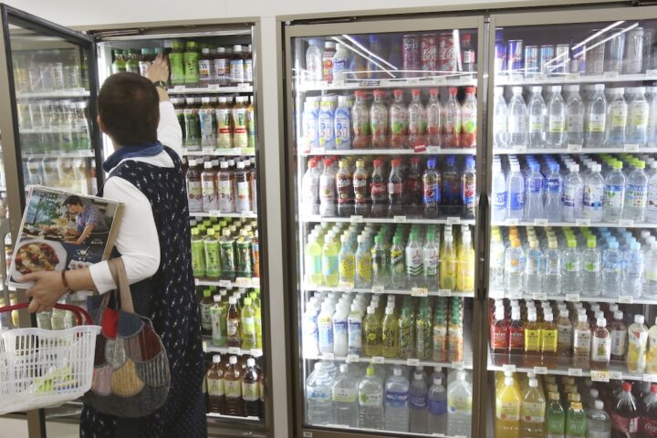 Aumento dei costi della plastica in Asia a causa del conflitto in Medio Oriente