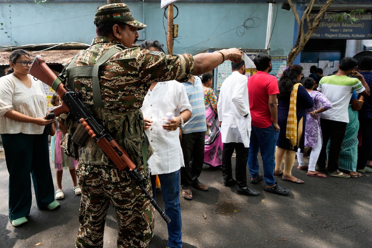 Centinaia di arresti in India per violenze post-elettorali nel Bengala Occidentale