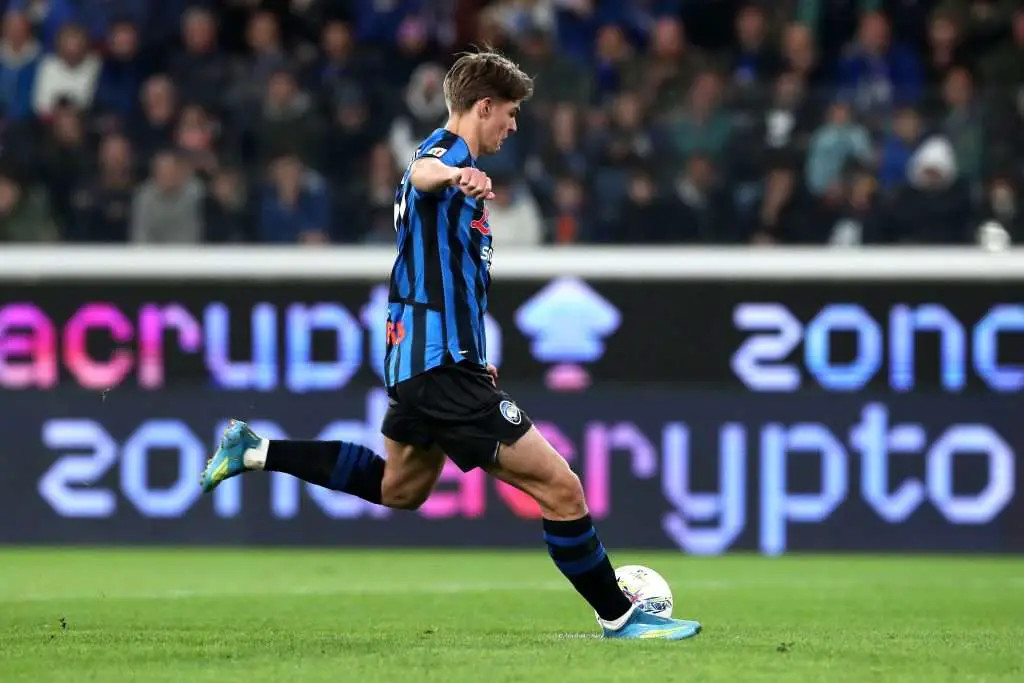 Charles De Ketelaere di Atalanta apre all'offerta del Bayern Monaco per un possibile trasferimento