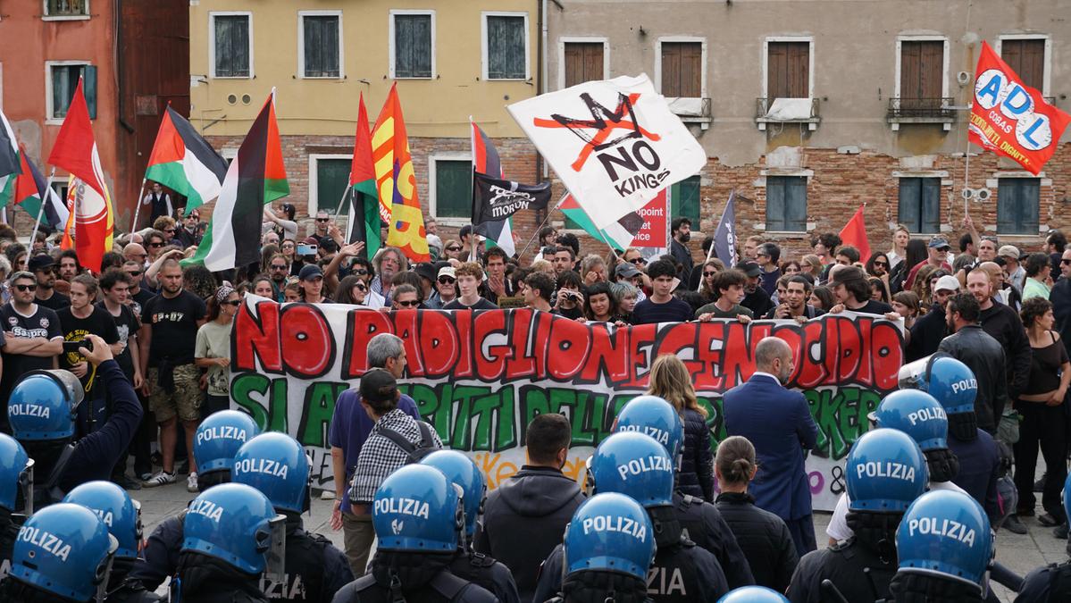 Chiusura senza precedenti di padiglioni alla Biennale di Venezia per il conflitto israelo-palestinese