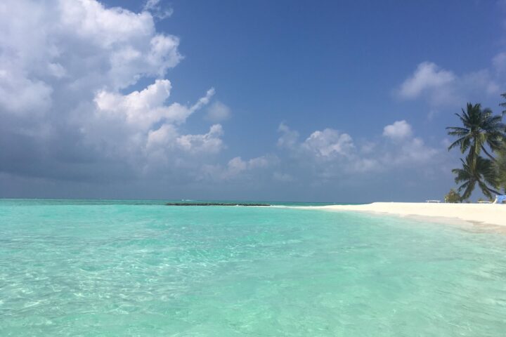 Cinque italiani morti in un'immersione alle Maldive, si indaga sulle cause dell'incidente