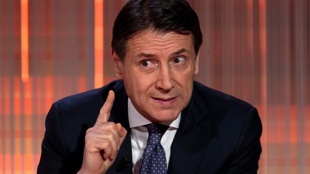 Conte: Meloni vive nel paese delle meraviglie mentre l'Italia affronta sfide economiche reali