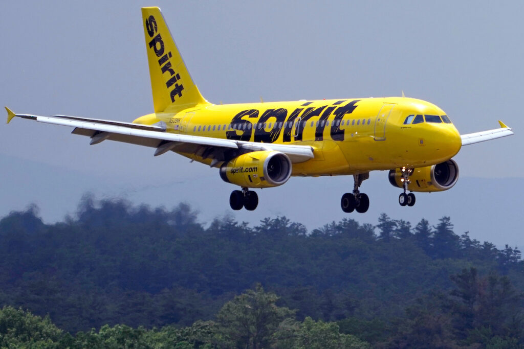 Crolla Spirit Airlines: la compagnia aerea low cost annuncia la cessazione delle attività
