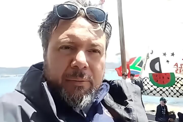 Dario Carotenuto, deputato M5s, conferma: "Israele ha intercettato la nostra missione umanitaria per Gaza"