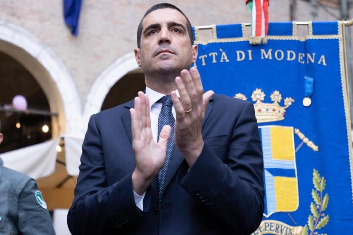 De Pascale sul disagio mentale: "L'immigrazione non ha nulla a che fare con la sicurezza"