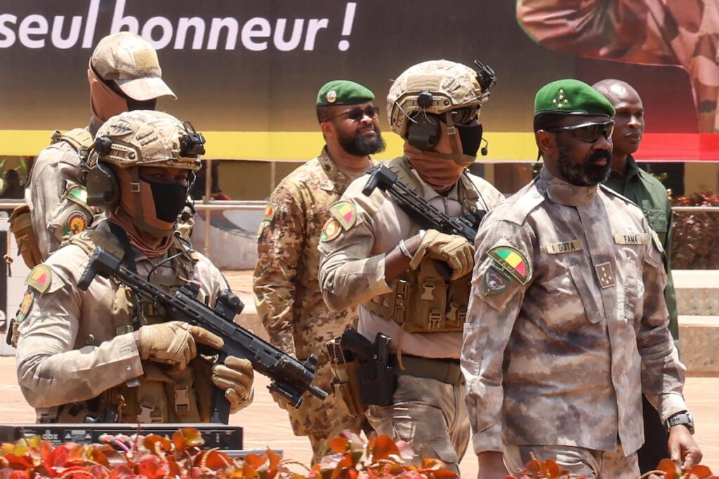Decine di persone uccise in due attacchi nel Mali centrale, rivendicati da Jama’a Nusrat ul-Islam wa al-Muslimin