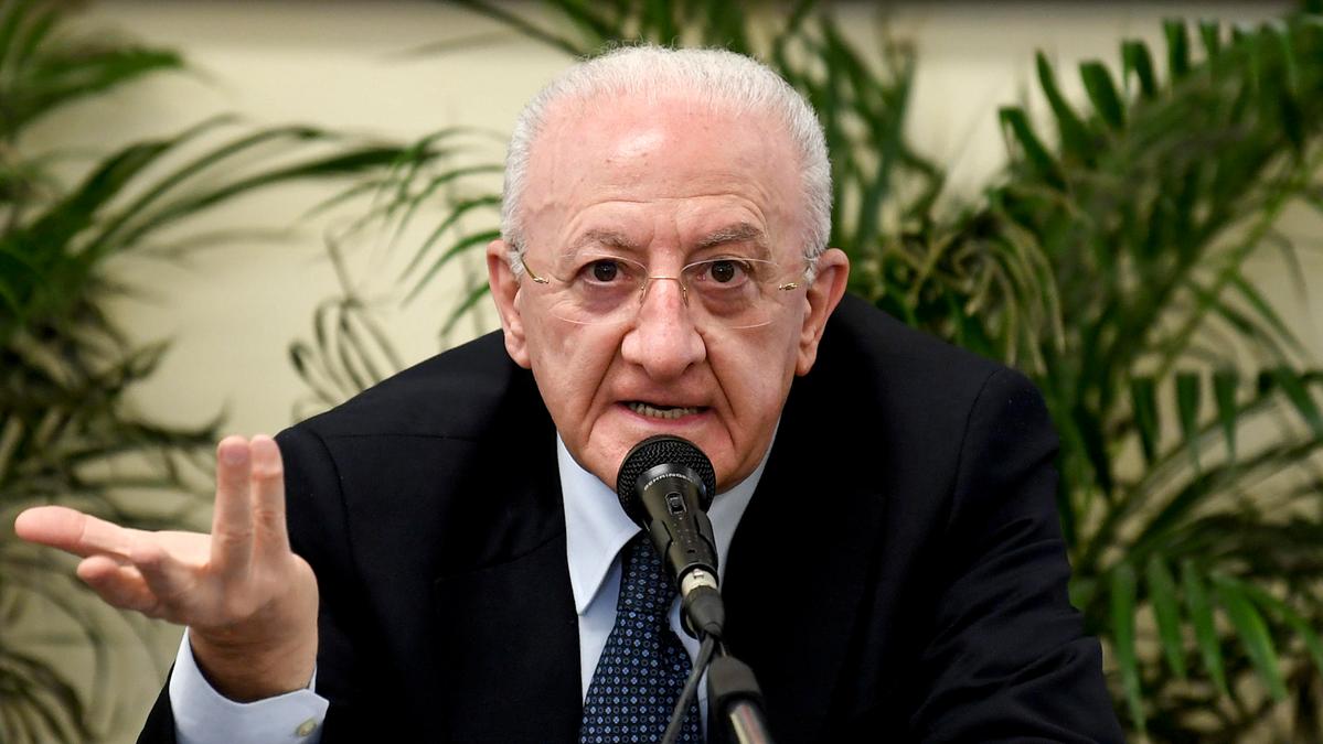 Elezioni comunali 2026, al Sud confusione tra i partiti: De Luca in corsa senza rivali