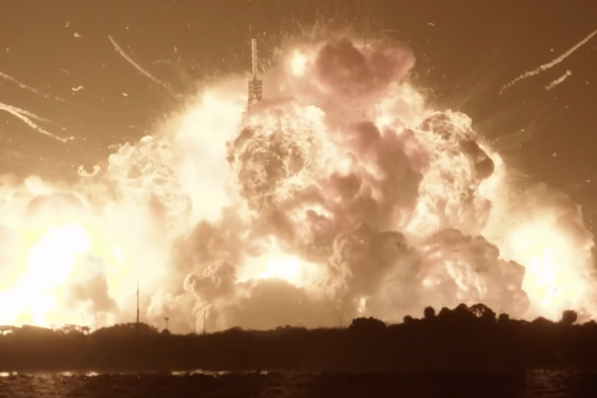 Esplosione di un razzo di Blue Origin durante un test a Cape Canaveral