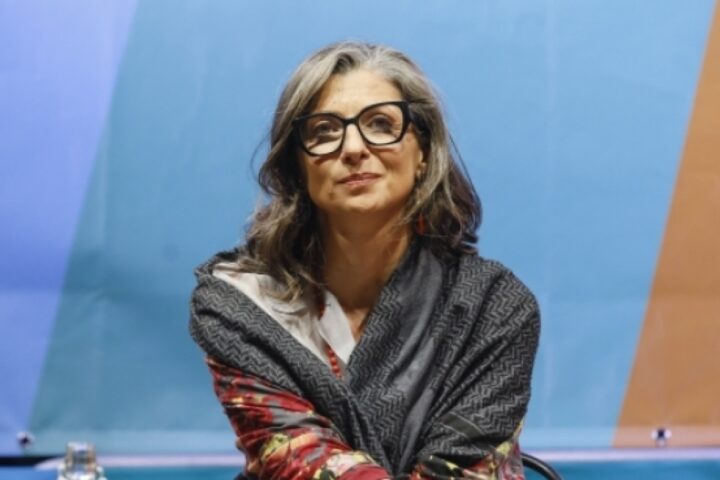 Francesca Albanese reinserita nella lista nera degli Stati Uniti: vietato l'uso di carte di credito