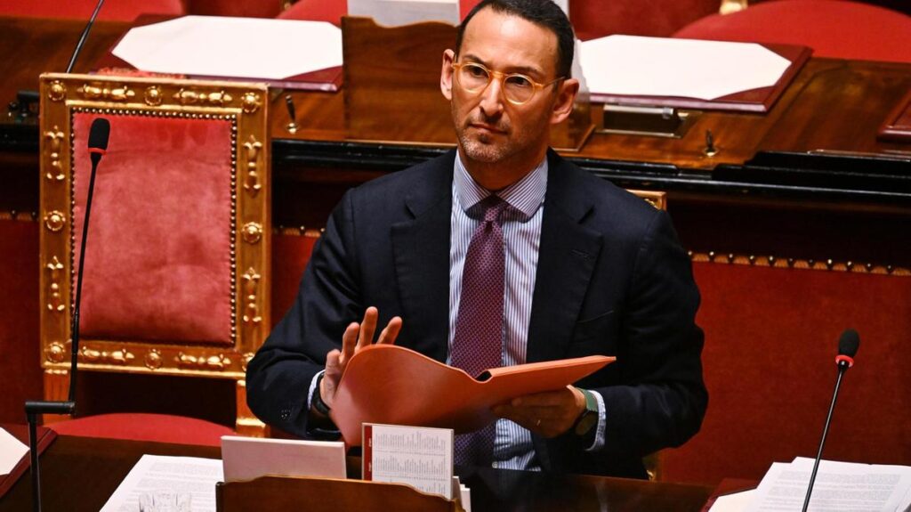 Freni si ritira dalla corsa per la presidenza della Consob, tensioni nel governo italiano