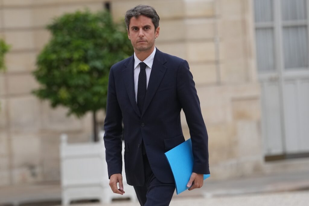 Gabriel Attal annuncia la sua candidatura alle elezioni presidenziali francesi del 2027