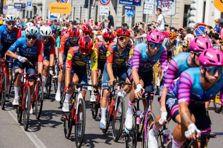 Giro d’Italia: il 27 maggio si torna in Lombardia, ecco i comuni e le strade chiuse della diciassettesima tappa