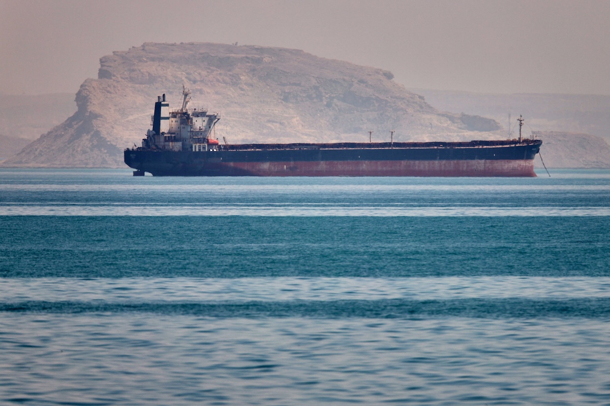 Gli Stati Uniti colpiscono ancora una base militare iraniana a Bandar Abbas