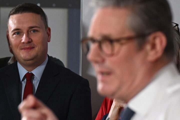 Gran Bretagna, il ministro della Salute Wes Streeting si dimette e critica la leadership di Starmer