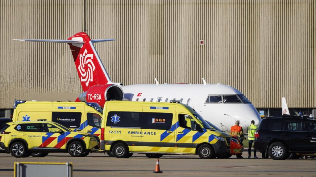 Hantavirus, nave da crociera in viaggio verso Tenerife: evacuazione programmata per i passeggeri