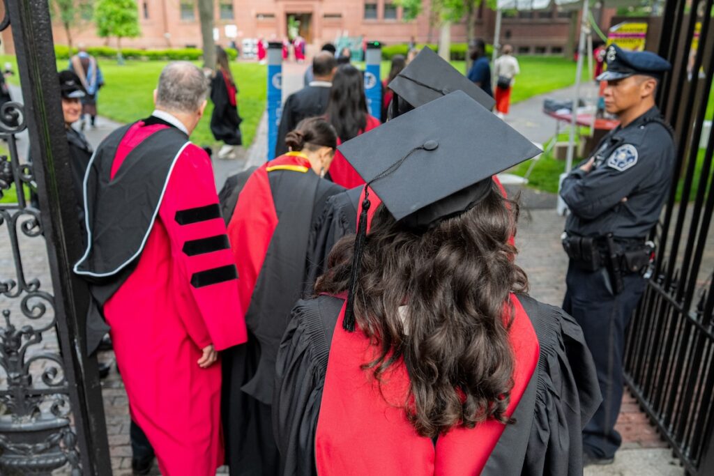 Harvard introduce limitazioni per i voti “A” per combattere l'inflazione dei voti nelle università americane