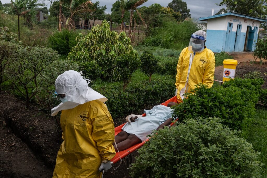 I casi di ebola nella Repubblica Democratica del Congo triplicano in una settimana, allerta dell'OMS