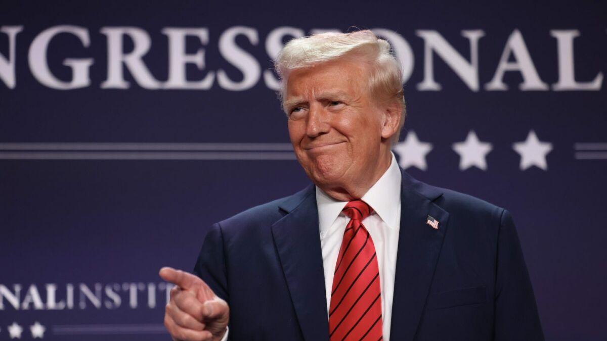I tre comandamenti di Trump e il ruolo di Roy Cohn nel plasmare la sua carriera