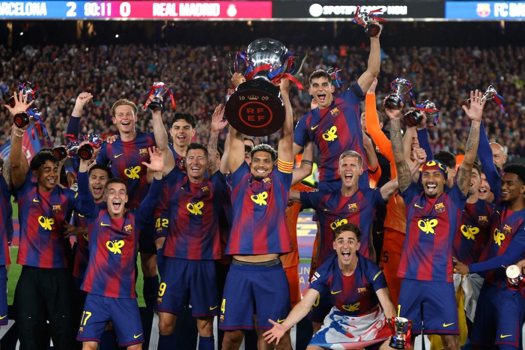 Il Barcellona si aggiudica il campionato di LaLiga battendo il Real Madrid 2-0