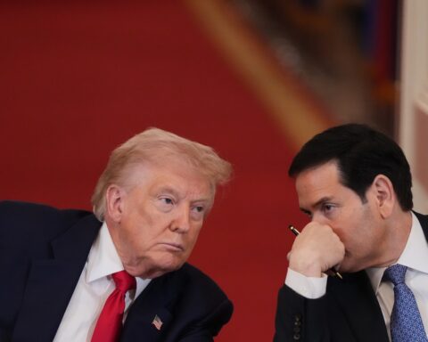 Il governo statunitense autorizza una vendita di armi da 8,6 miliardi di dollari a Israele e ai paesi del Golfo