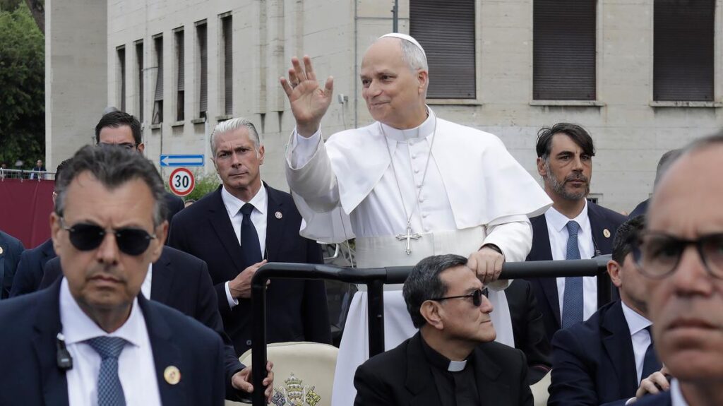 Il Papa alla Sapienza: il riarmo non può essere definito 'difesa'
