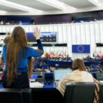 Il Parlamento Ue approva il voto per delega per le eurodeputate in gravidanza e dopo il parto
