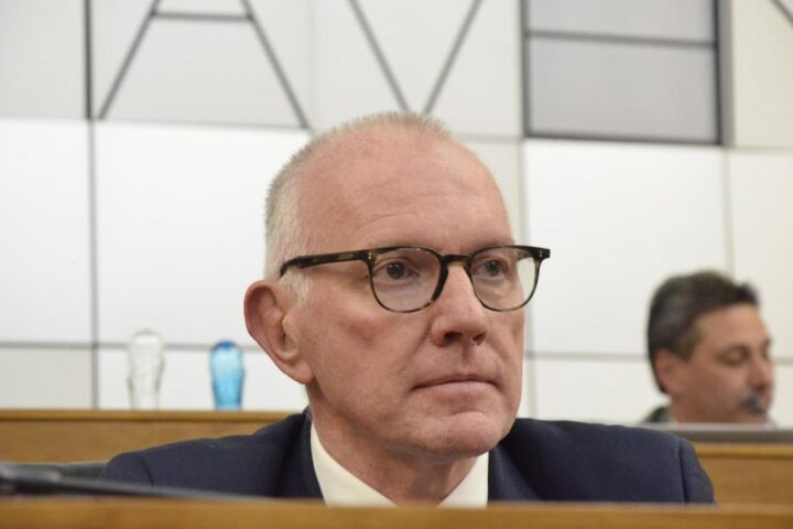 Il presidente della Valle d’Aosta Renzo Testolin dichiarato decaduto per violazione dei limiti di mandato