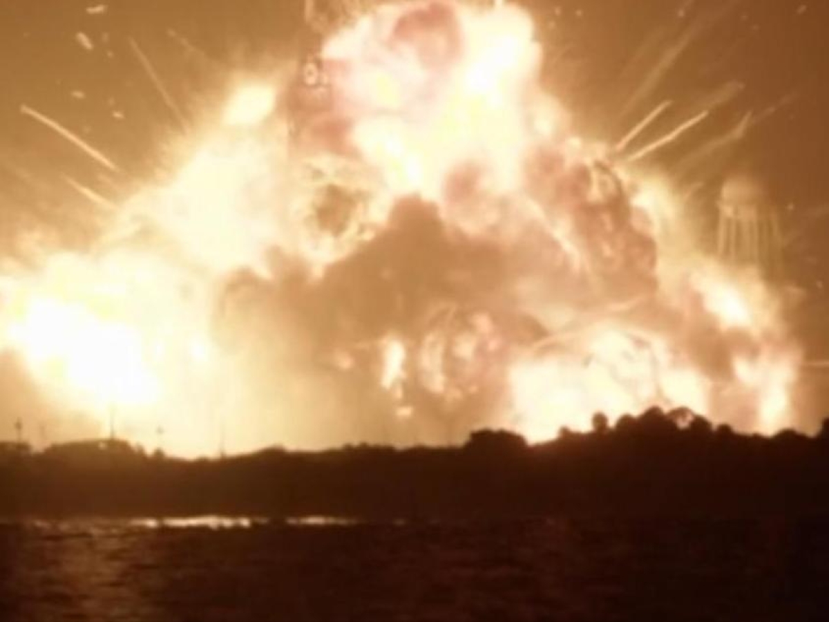 Il razzo New Glenn di Blue Origin esplode durante i test a Cape Canaveral