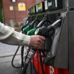 Il Regno Unito riduce alcune sanzioni su gas e petrolio russi per affrontare l’aumento dei prezzi energetici