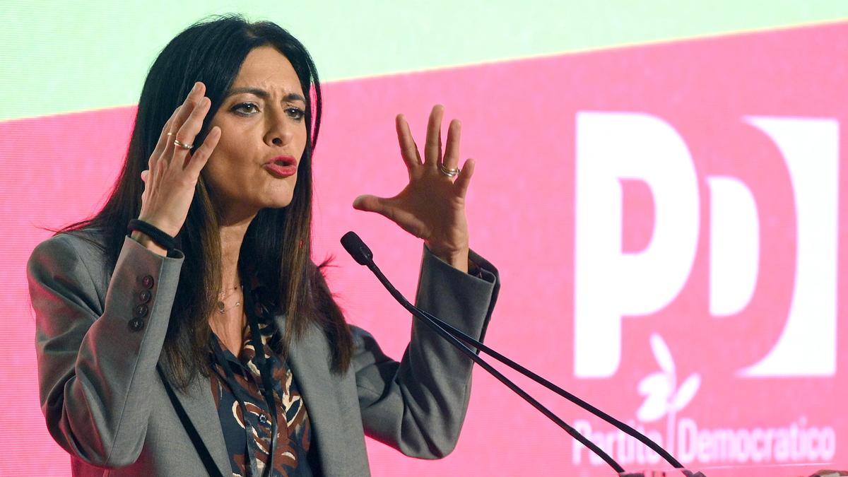 Il silenzio di Pina Picierno segna un passo verso l'addio al Partito Democratico