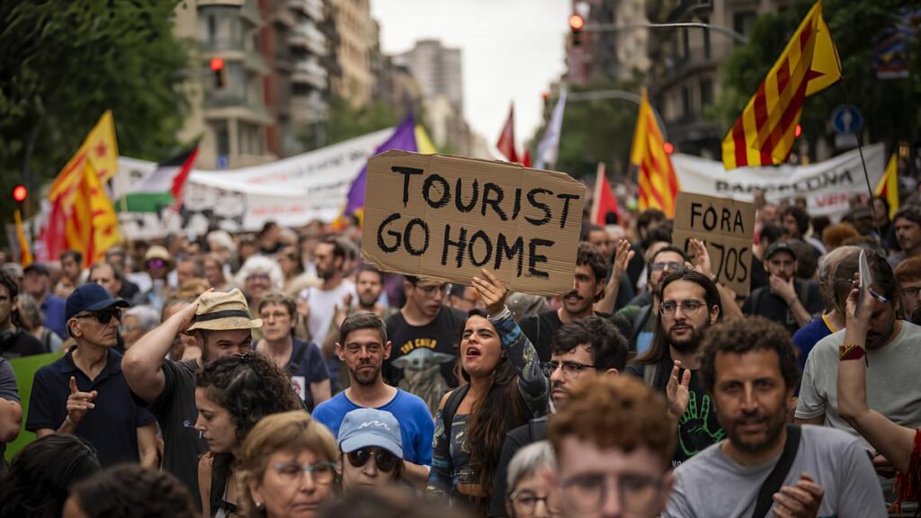 Il sindaco di Barcellona prevede fine degli affitti brevi entro il 2028