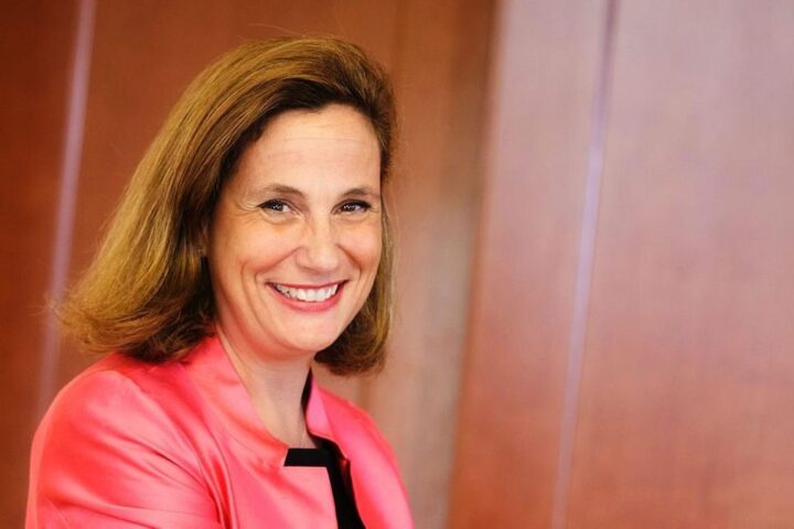 Ilaria Capua: "Donne unite nella resistenza, non mollate"