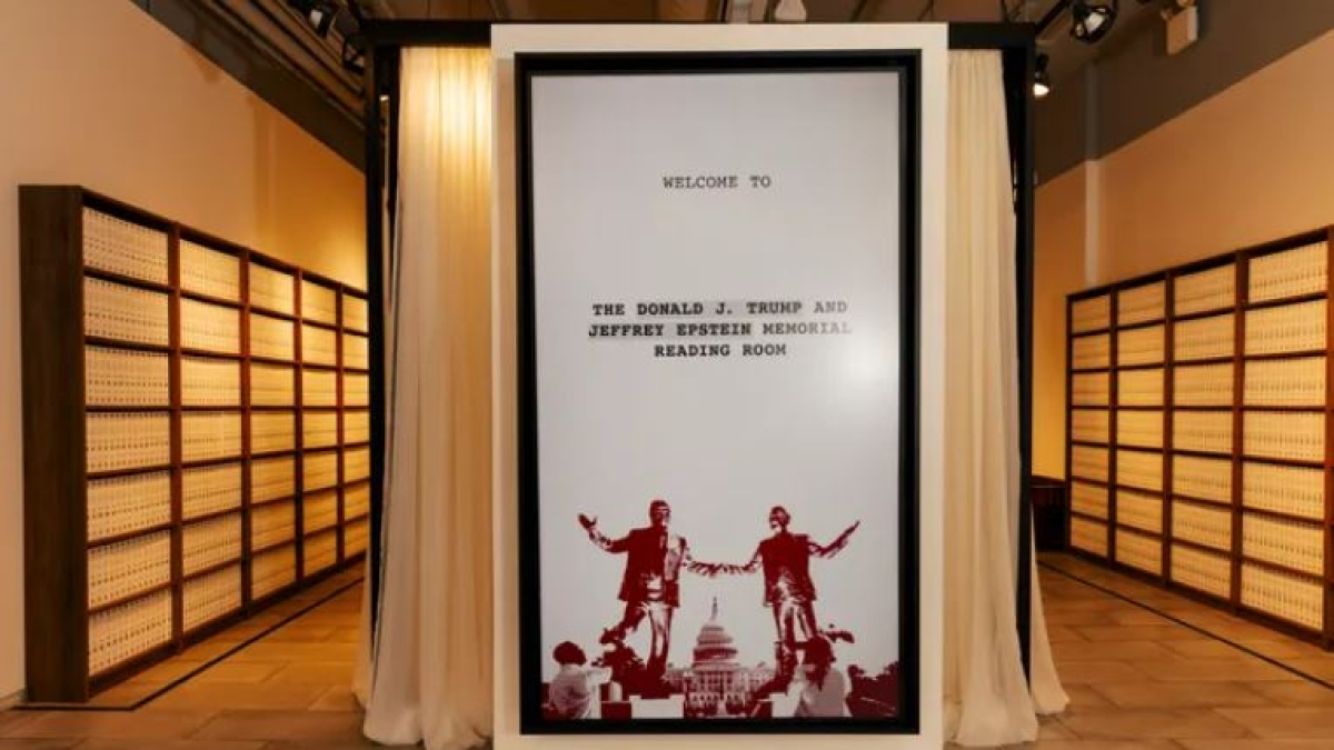 Inaugurazione a New York del museo Epstein con 3,5 milioni di documenti sul finanziere pedofilo