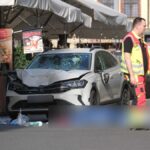 Incidente a Lipsia: auto investe pedoni, due morti e venti feriti, arrestato il conducente
