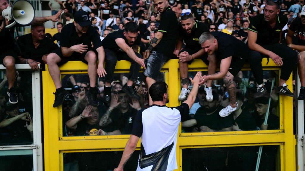 Incidente tra ultras a Torino: tifoso in codice rosso e partite sospese