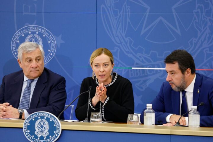 Italia pronta a inviare cacciamine nello Stretto di Hormuz, governo valuta missione navale
