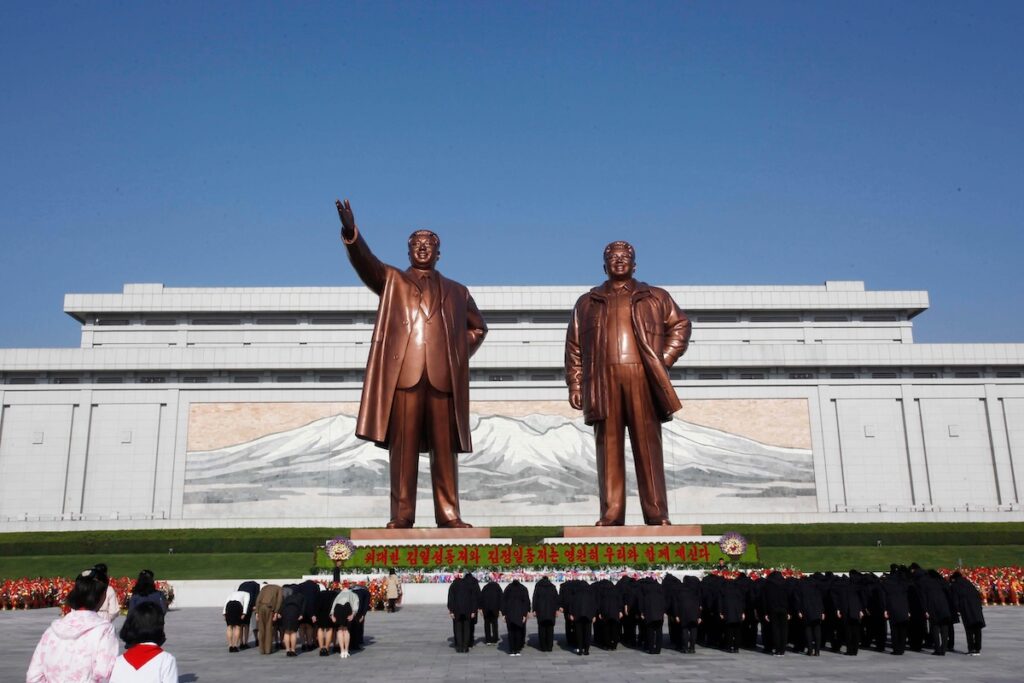 La Corea del Nord rimuove l'obiettivo di riunificazione con la Corea del Sud dalla sua Costituzione