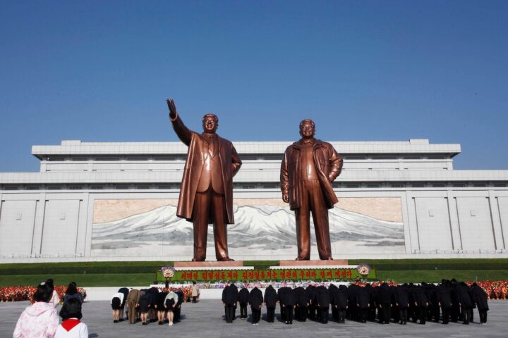 La Corea del Nord rimuove l'obiettivo di riunificazione con la Corea del Sud dalla sua Costituzione