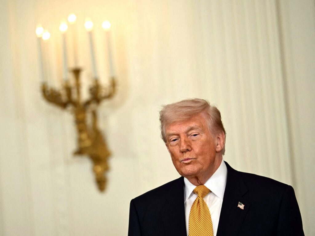 La Corte federale annulla i dazi al 10% di Trump: «Sono illegali»