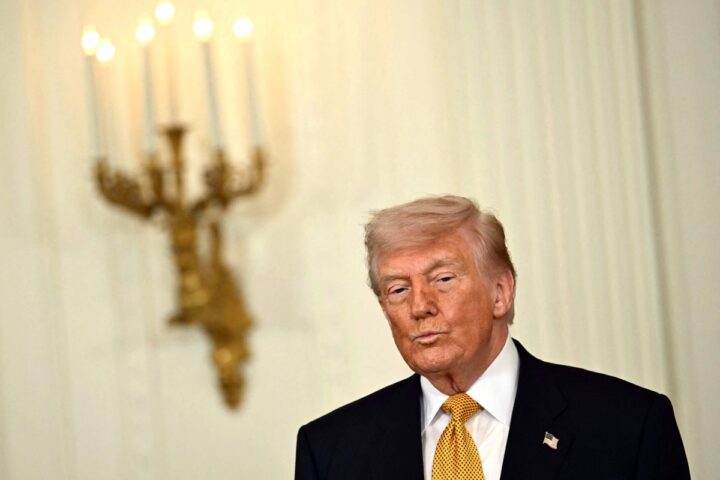 La Corte federale annulla i dazi al 10% di Trump: «Sono illegali»