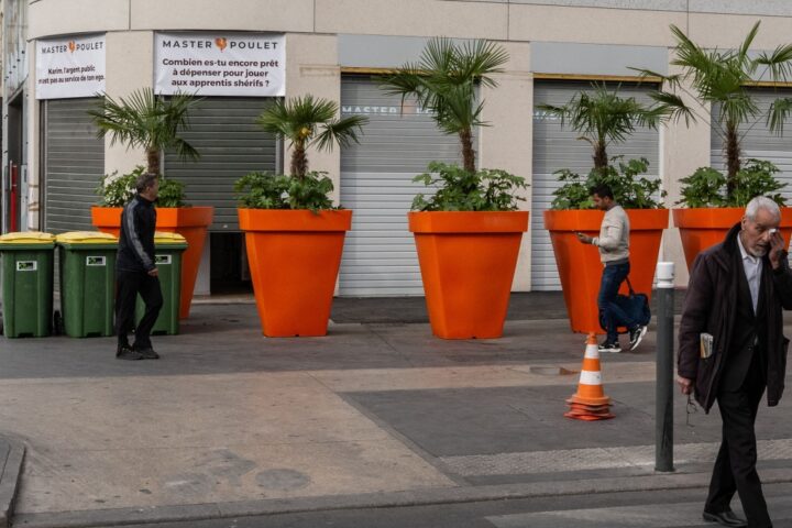 La guerra ideologica del pollo low cost divide i sindaci di Saint Ouen e Saint Denis